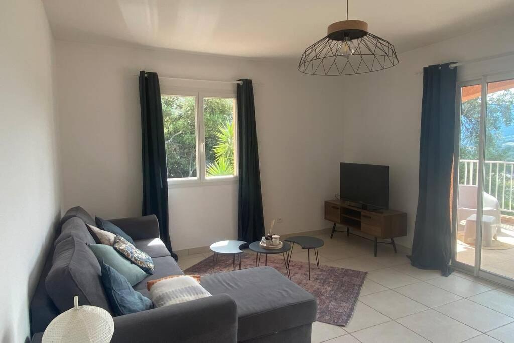 Joli F3 De 60M2 Avec Balcon Apartment Bastelicaccia Exterior foto